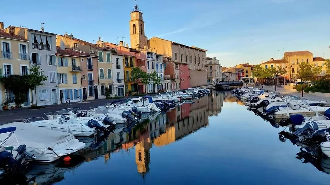 Les Hebergements De La Plage En Ville Martigues Apartment
