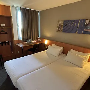 Kyriad Sud Hotel